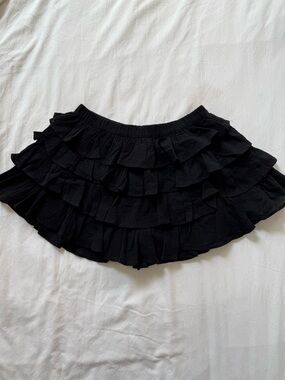 NWOT ANWND Black Tiered Ruffle Mini Skort